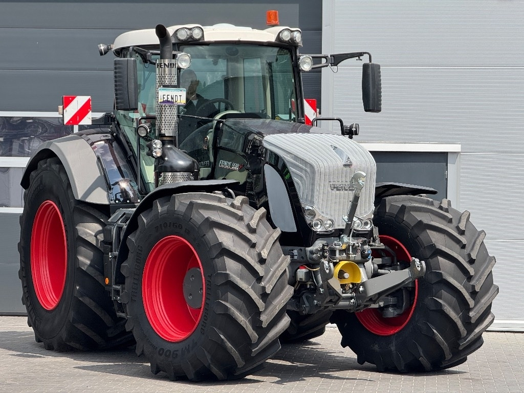 Fendt 939 Vario SCR Profi Plus - Tractor: foto 1 Fendt 939 Vario SCR Profi Plus - Tractor: foto 1