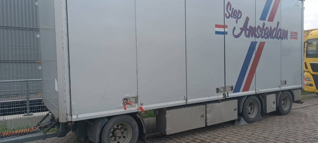 Floor 20 palet - Remolque caja cerrada: foto 3 Floor 20 palet - Remolque caja cerrada: foto 3