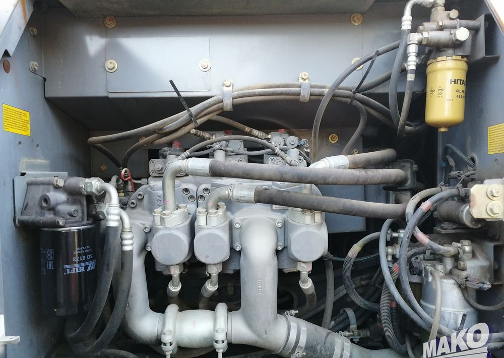 Excavadora de cadenas Hitachi ZX210 LC-5B: foto 9