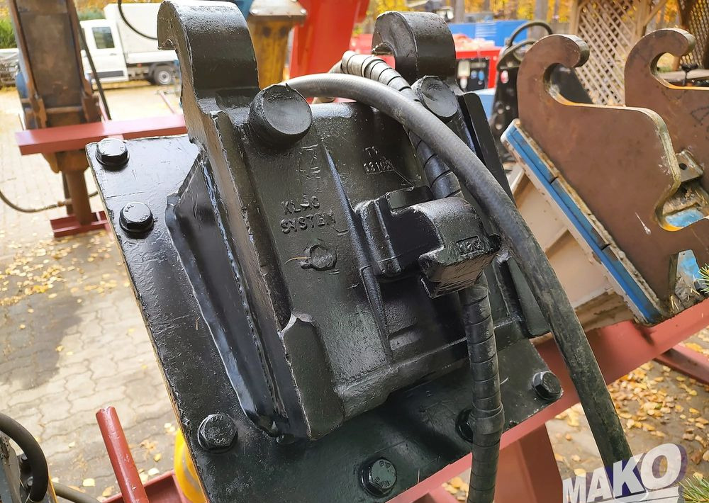 Młot hydrauliczny Montabert SC36 390kg do koparki - Implemento para Maquinaria de construcción: foto 4 Młot hydrauliczny Montabert SC36 390kg do koparki - Implemento para Maquinaria de construcción: foto 4