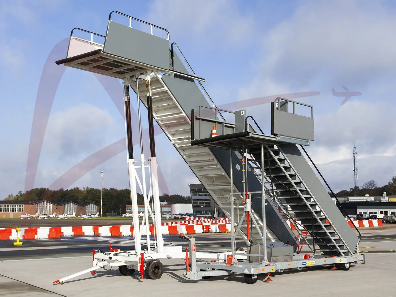 AMSS SKYWAY 96-232 - Escalera de pasajeros: foto 4 AMSS SKYWAY 96-232 - Escalera de pasajeros: foto 4