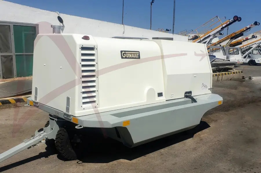 GUINAULT GA100V40D100 28 - Unidad de potencia en tierra: foto 3 GUINAULT GA100V40D100 28 - Unidad de potencia en tierra: foto 3