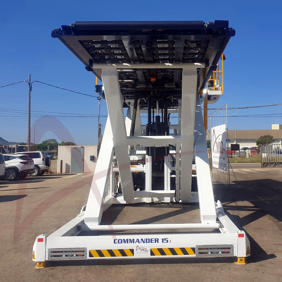 JBT AEROTECH COMMANDER 15iS - Cargadora de contenedores/ Palets: foto 4 JBT AEROTECH COMMANDER 15iS - Cargadora de contenedores/ Palets: foto 4