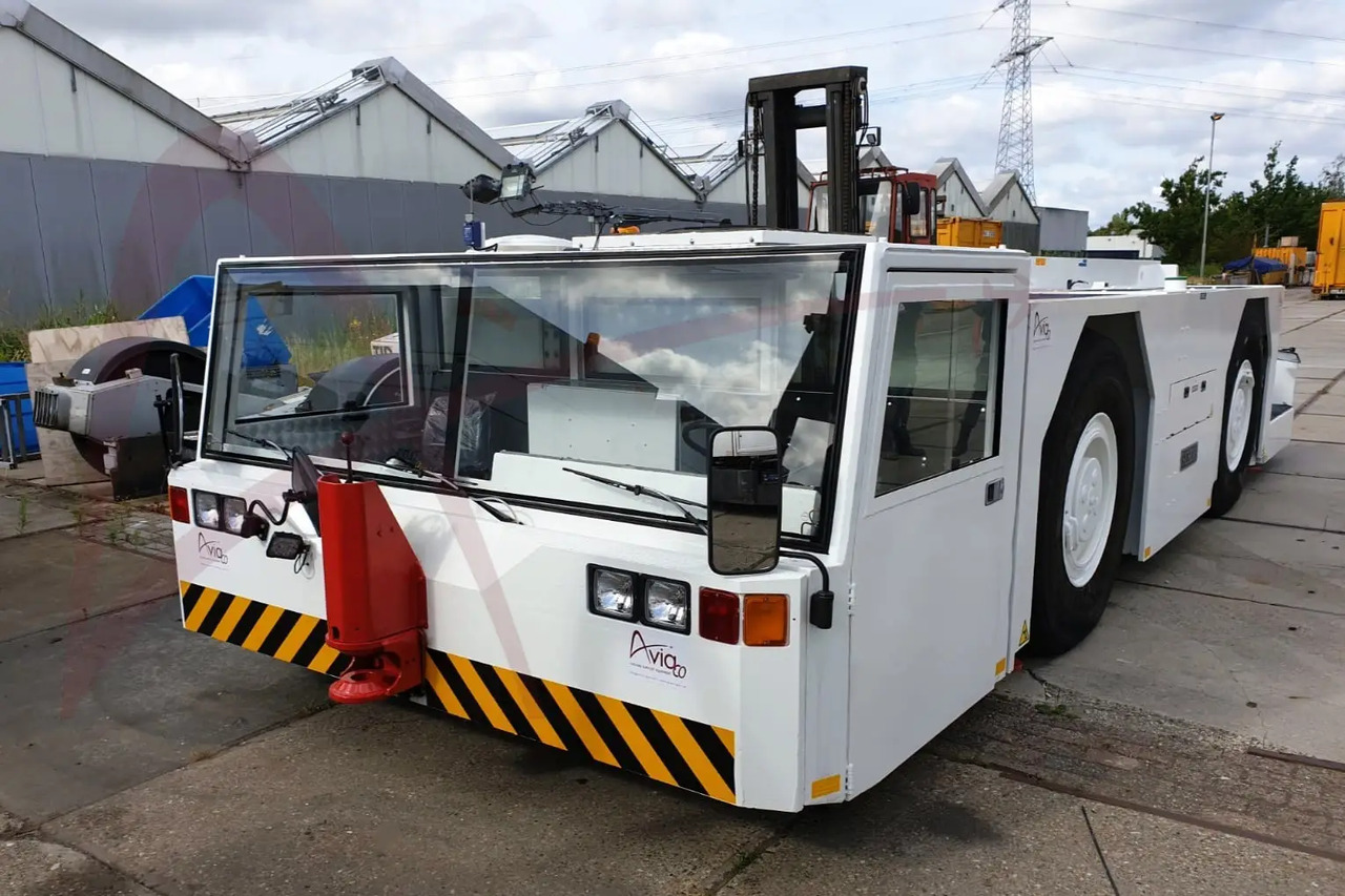 SCHOPF F396E - Remolcador de aviones: foto 5 SCHOPF F396E - Remolcador de aviones: foto 5