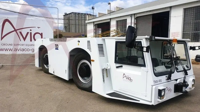 TLD TMX-450 - Remolcador de aviones: foto 1 TLD TMX-450 - Remolcador de aviones: foto 1