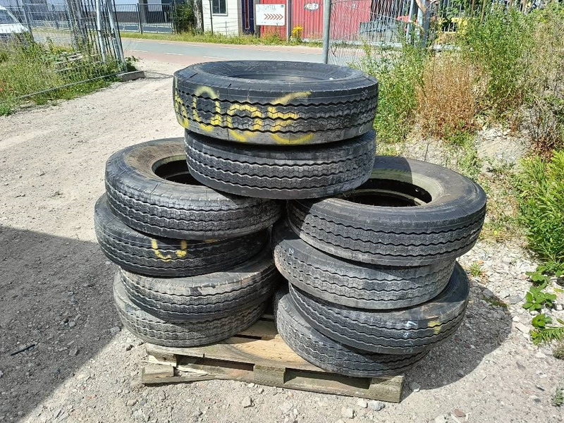 Banden landbouwbanden michelin dunlop 9.5R17.5 + 2 - Neumáticos y llantas para Maquinaria de construcción: foto 2 Banden landbouwbanden michelin dunlop 9.5R17.5 + 2 - Neumáticos y llantas para Maquinaria de construcción: foto 2