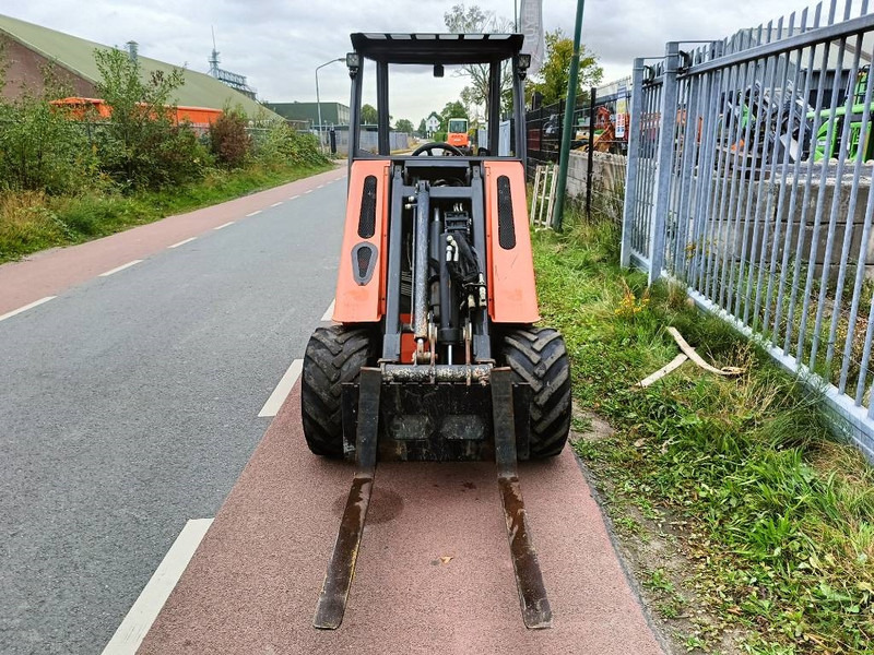 Cast 33 TLS minishovel mini loader giant avant 1400kg - Minicargadora de cadenas: foto 4 Cast 33 TLS minishovel mini loader giant avant 1400kg - Minicargadora de cadenas: foto 4