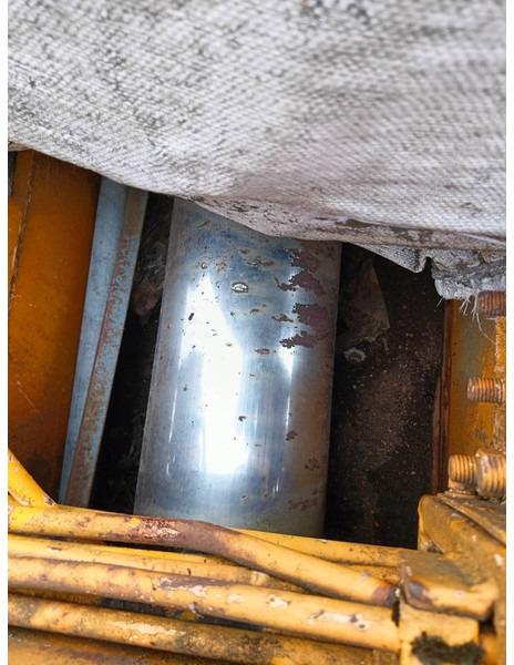 Perforadora Heavy dril rig 10 ton, including 60 drill rod !!: foto 15