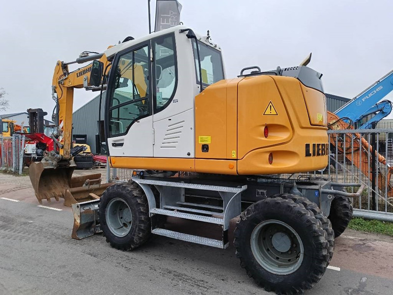 Excavadora de ruedas Liebherr A 910 Compact mobiele graafmachine excavator 12,5T: foto 11 Excavadora de ruedas Liebherr A 910 Compact mobiele graafmachine excavator 12,5T: foto 11
