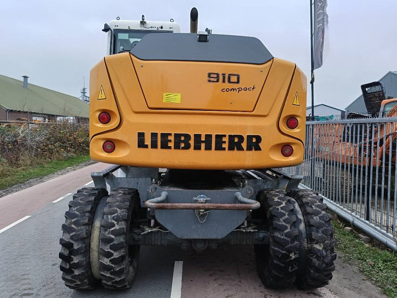 Excavadora de ruedas Liebherr A 910 Compact mobiele graafmachine excavator 12,5T: foto 9 Excavadora de ruedas Liebherr A 910 Compact mobiele graafmachine excavator 12,5T: foto 9