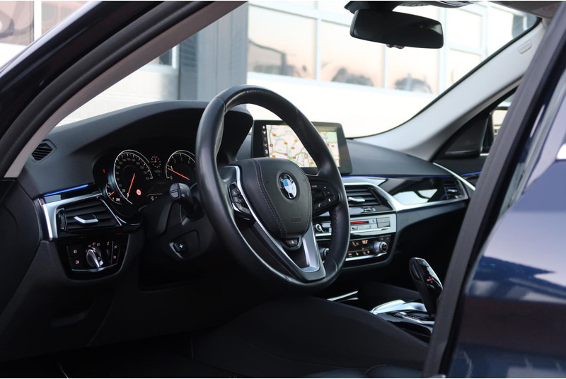 BMW 5 Serie 520i Corporate High Executive SCHUIFDAK/ NAPPA-LEDER/ ACC/ HEAD-UP/ H&K / ETC. - Sedan: foto 2 BMW 5 Serie 520i Corporate High Executive SCHUIFDAK/ NAPPA-LEDER/ ACC/ HEAD-UP/ H&K / ETC. - Sedan: foto 2