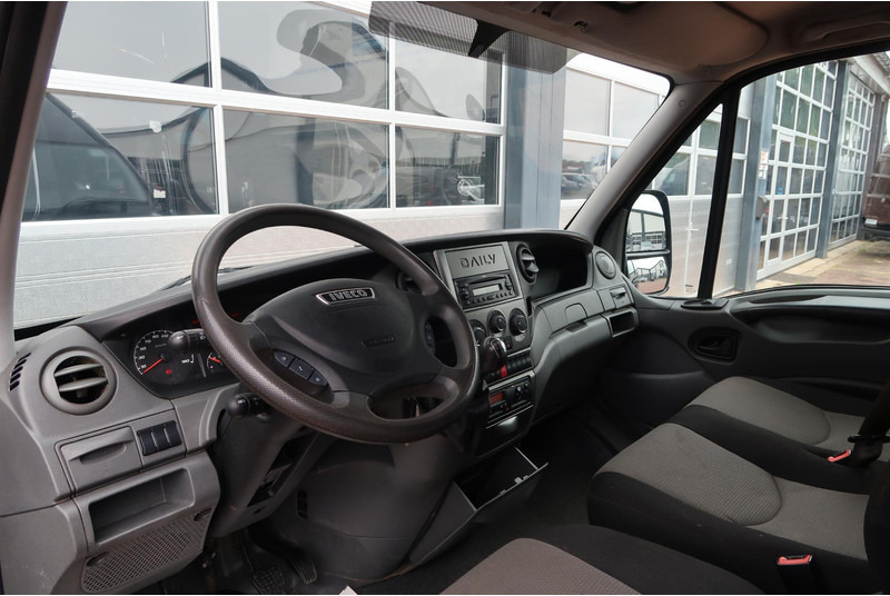 Iveco Daily 35S17V L2H3 1E EIG/ 3.5T/ AIRCO/ CRUISE/ TREKHAAK - Furgón: foto 2 Iveco Daily 35S17V L2H3 1E EIG/ 3.5T/ AIRCO/ CRUISE/ TREKHAAK - Furgón: foto 2