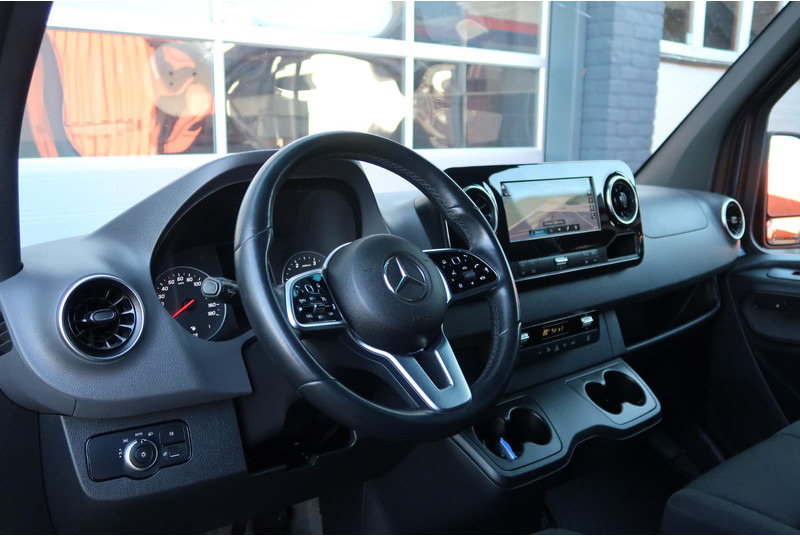 Mercedes-Benz Sprinter 316 2.2 CDI L2H2 MARGE!/ AUT/ 360/ LED/ STAND/ MBUX/ CRUISE/ CLIMA - Furgón: foto 2 Mercedes-Benz Sprinter 316 2.2 CDI L2H2 MARGE!/ AUT/ 360/ LED/ STAND/ MBUX/ CRUISE/ CLIMA - Furgón: foto 2