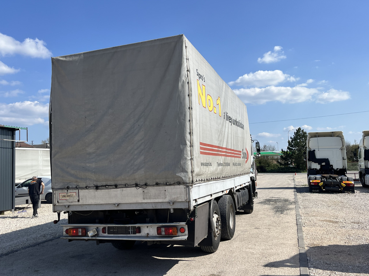 VOLVO F10 - Camión: foto 4 VOLVO F10 - Camión: foto 4