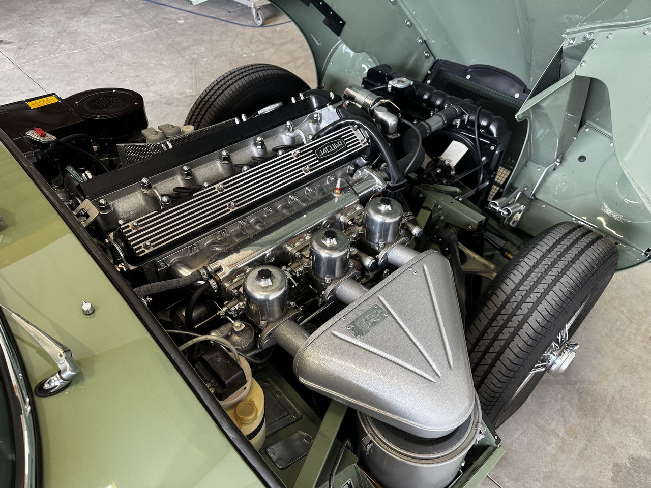 Coche Jaguar E-Type 4.2 Litre Serie 1.5 FHC: foto 20