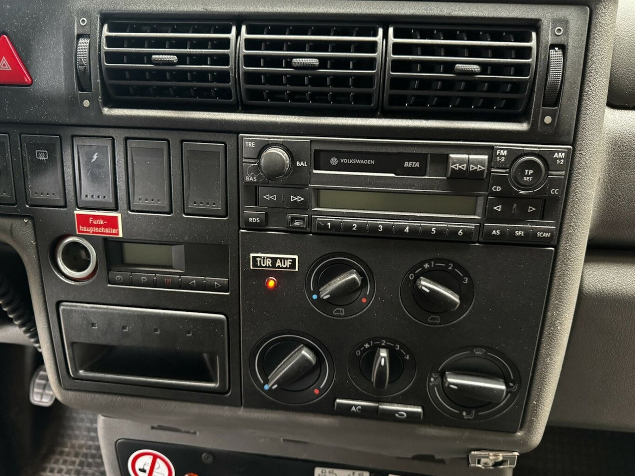 Furgón Volkswagen T4 2.5 TDI Syncro 4x4 lang 1. Hand!: foto 17