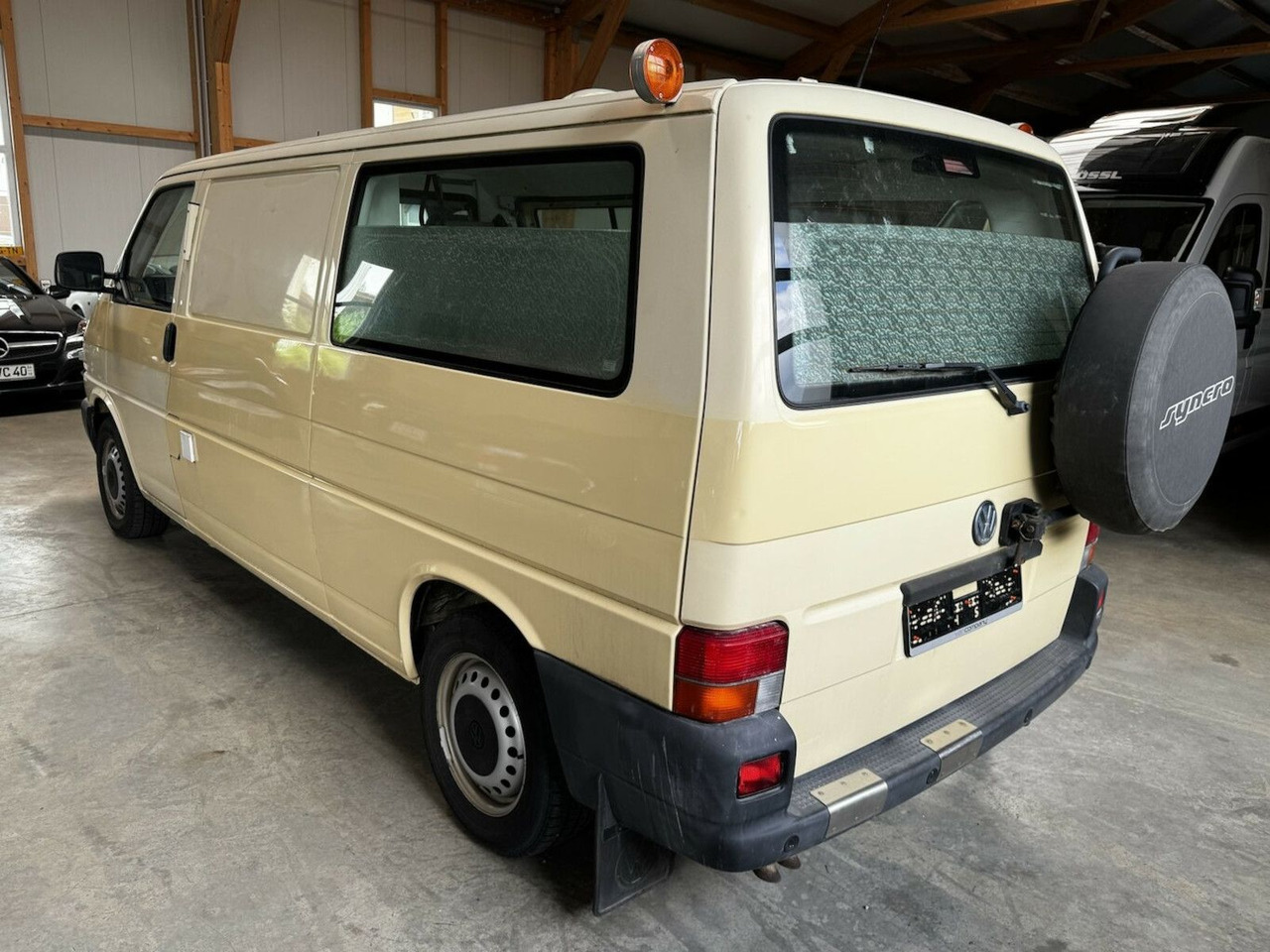 Furgón Volkswagen T4 2.5 TDI Syncro 4x4 lang 1. Hand!: foto 8