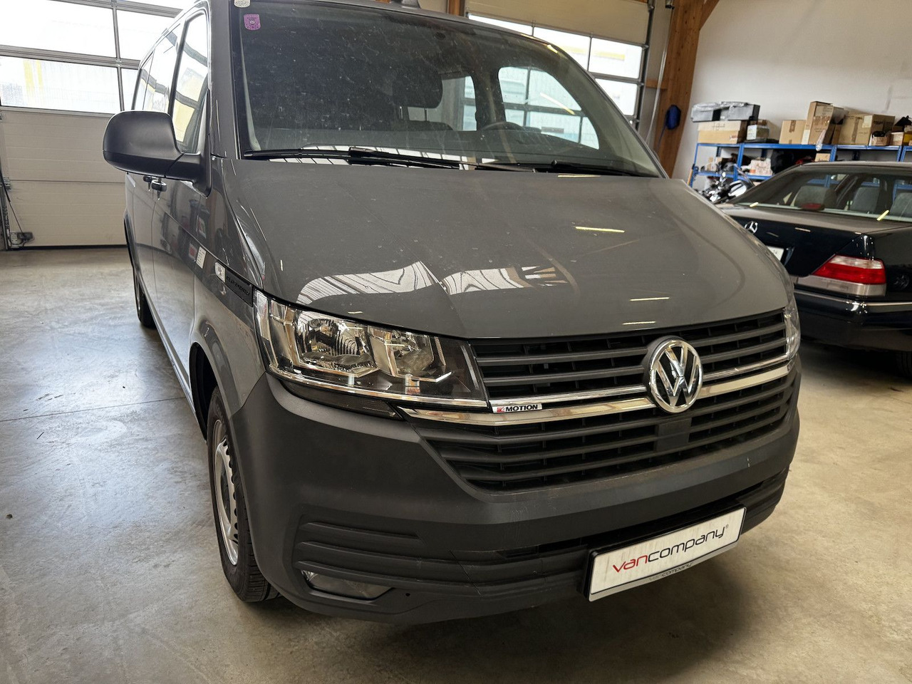 Volkswagen T6.1 lang 5-Sitzer 2.0 TDI 4Motion puregrey - Furgoneta pequeña, Furgoneta combi: foto 3 Volkswagen T6.1 lang 5-Sitzer 2.0 TDI 4Motion puregrey - Furgoneta pequeña, Furgoneta combi: foto 3