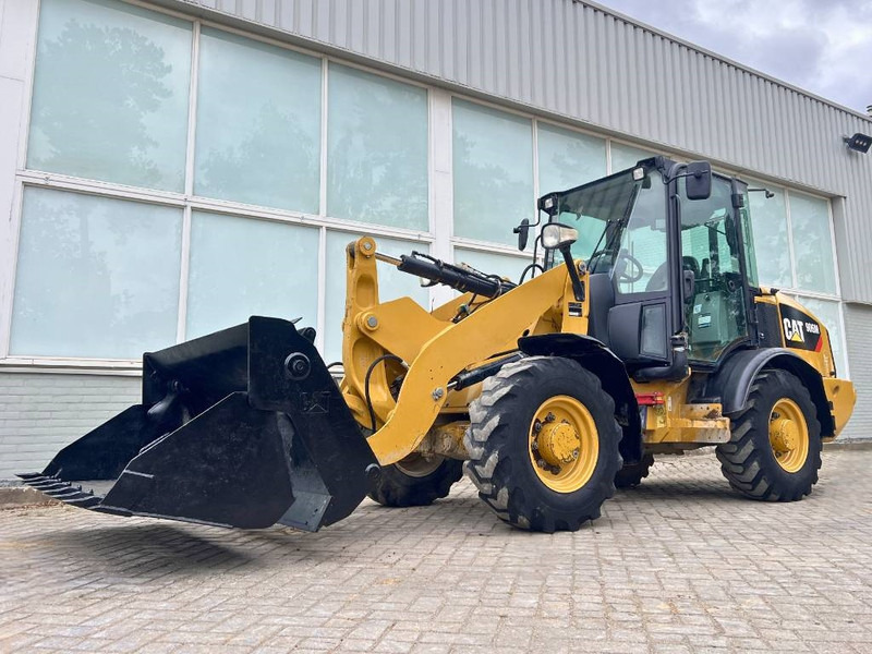 Cat 906 M     2016 - Cargadora de ruedas: foto 2 Cat 906 M     2016 - Cargadora de ruedas: foto 2