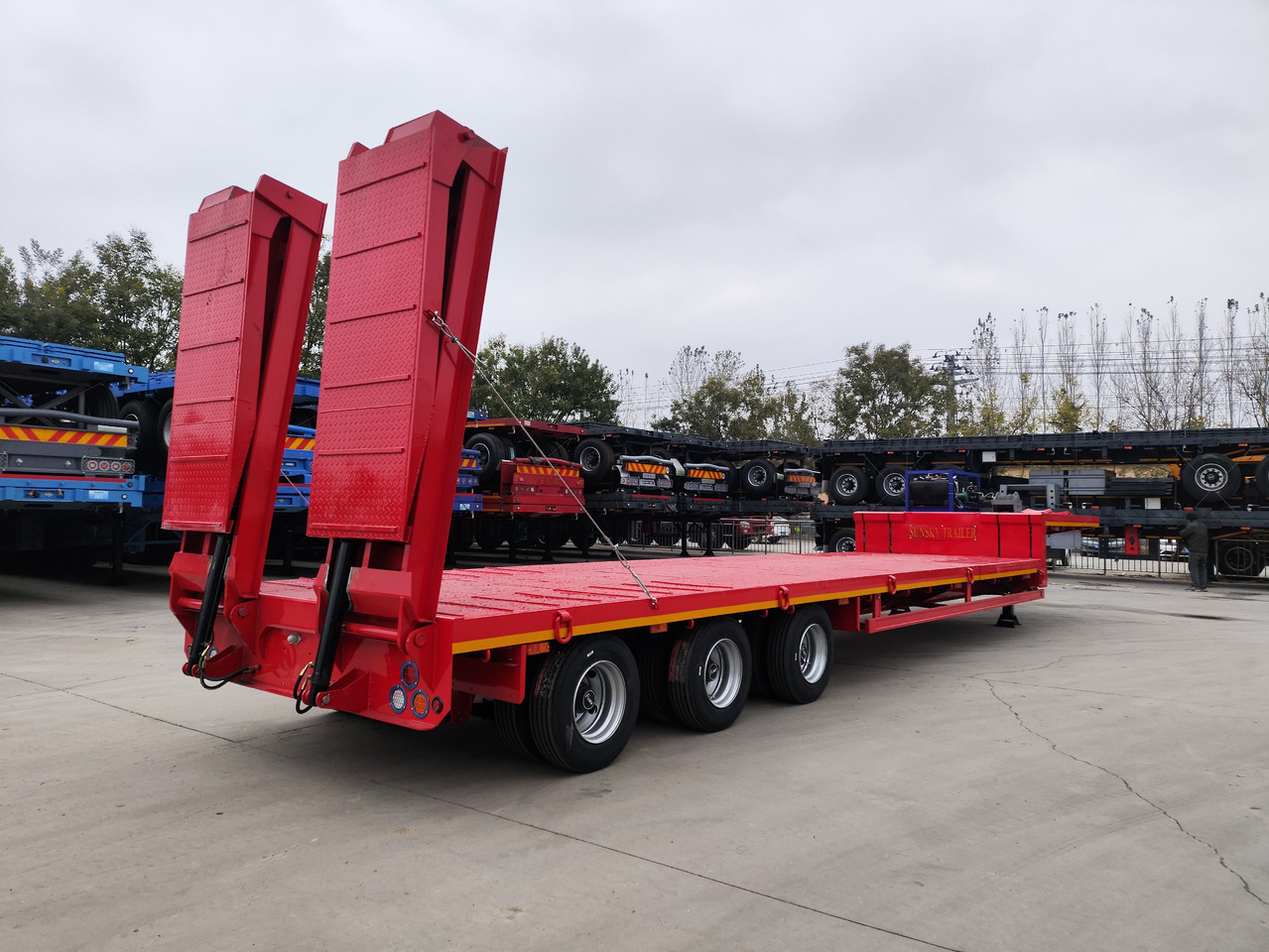 SUNSKY 30Ton lowbed trailer - Semirremolque góndola rebajadas: foto 3 SUNSKY 30Ton lowbed trailer - Semirremolque góndola rebajadas: foto 3