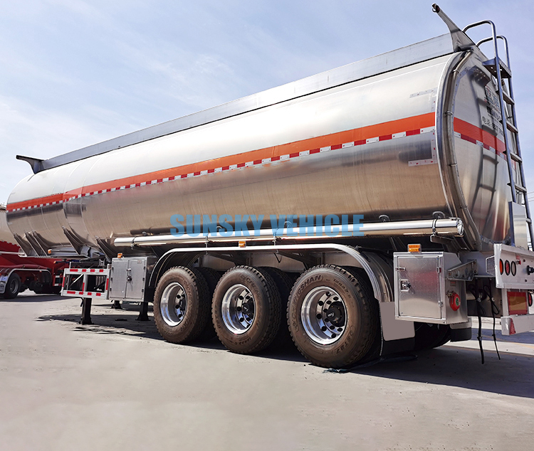 SUNSKY Fuel Tank Trailer - Semirremolque cisterna: foto 5 SUNSKY Fuel Tank Trailer - Semirremolque cisterna: foto 5