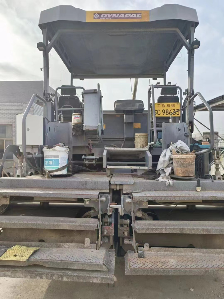 DYNAPAC F3030 Used Asphalt Paver For Sale - Pavimentadora de asfalto: foto 5 DYNAPAC F3030 Used Asphalt Paver For Sale - Pavimentadora de asfalto: foto 5