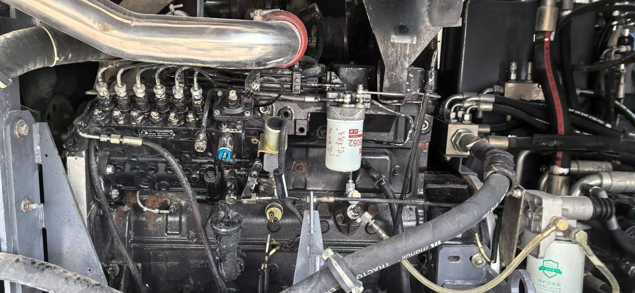 WIRTGEN Road Machine W-100H Used Asphalt Milling Machine With High Quality - Fresadora en frío: foto 5 WIRTGEN Road Machine W-100H Used Asphalt Milling Machine With High Quality - Fresadora en frío: foto 5