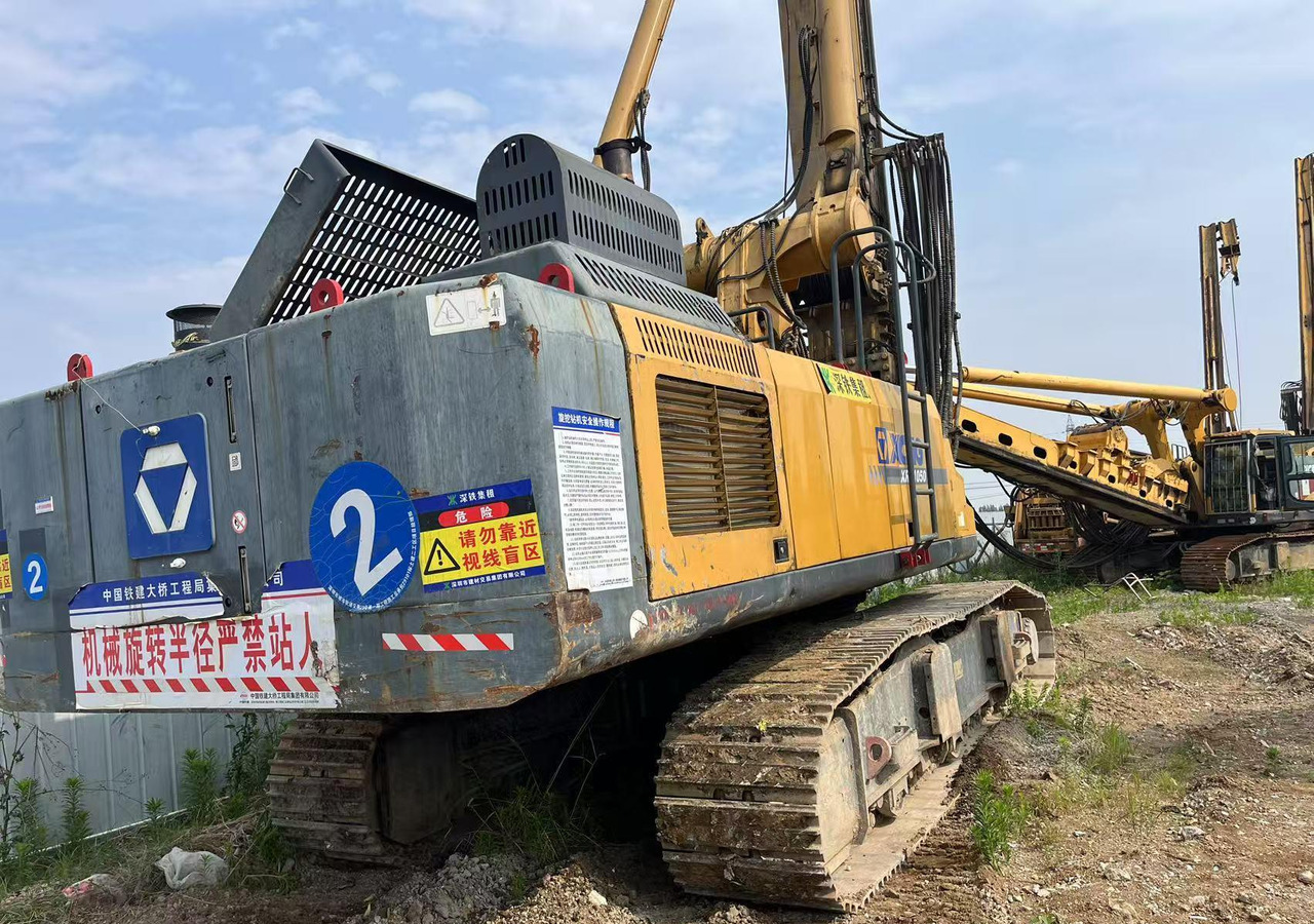 XCMG 2020 XRS1050 used crawler rotary drilling rig machine - Perforadora: foto 2 XCMG 2020 XRS1050 used crawler rotary drilling rig machine - Perforadora: foto 2
