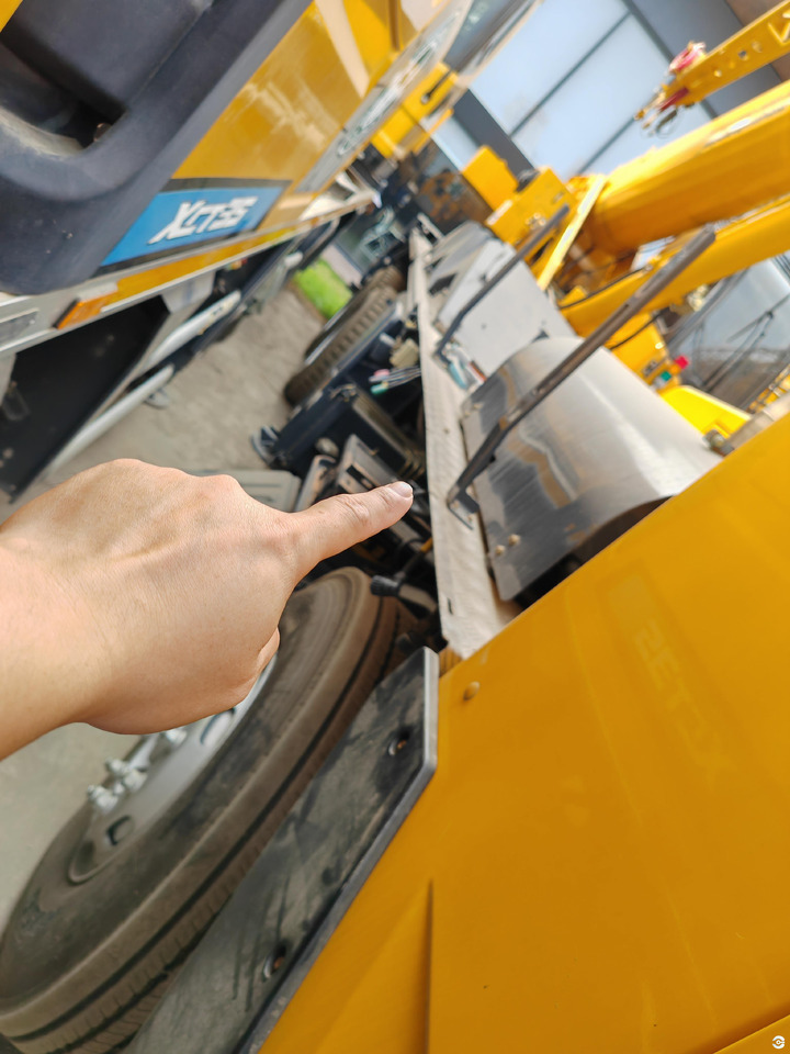 XCMG 2020 certified used 60ton truck crane XCT60_Y price - Autogrúa: foto 5 XCMG 2020 certified used 60ton truck crane XCT60_Y price - Autogrúa: foto 5