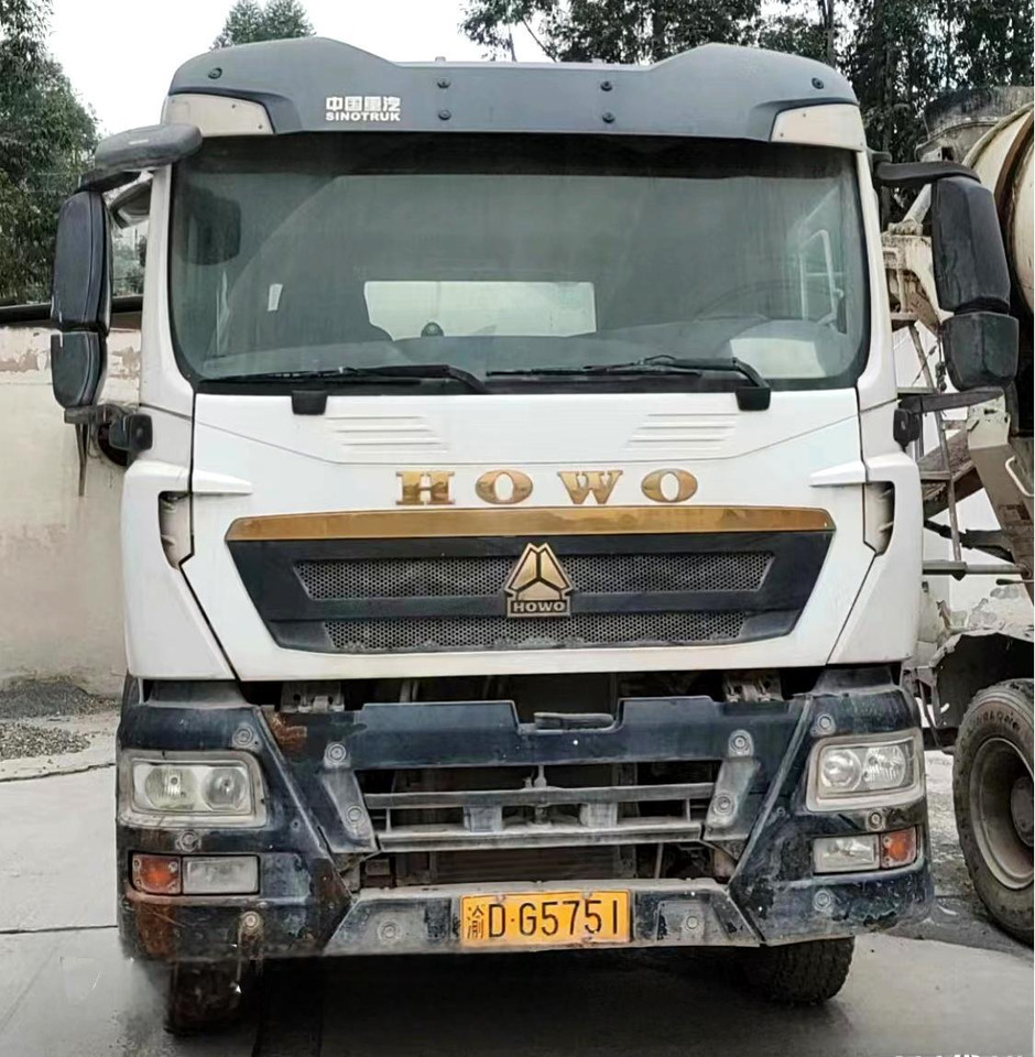 XCMG Official G4804B Used Cement Concrete Mixer 12m³ Concrete Mixer Truck HOWO - Camión hormigonera: foto 3 XCMG Official G4804B Used Cement Concrete Mixer 12m³ Concrete Mixer Truck HOWO - Camión hormigonera: foto 3