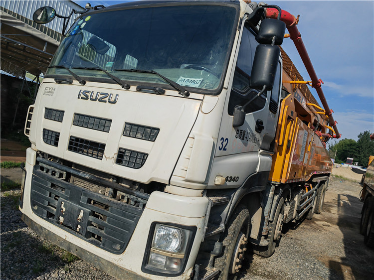 XCMG Official Hb56K 2016 Year 56m Concrete Boom Pump Truck for Sale - Bomba de hormigón: foto 2 XCMG Official Hb56K 2016 Year 56m Concrete Boom Pump Truck for Sale - Bomba de hormigón: foto 2