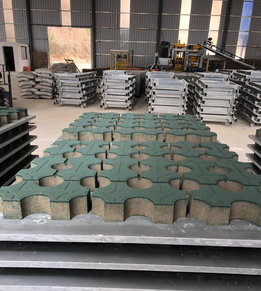 XCMG Official Mm10-15 Automatic Clay Brick Concrete Cement Block and Brick Making Machine - Máquina bloquera: foto 4 XCMG Official Mm10-15 Automatic Clay Brick Concrete Cement Block and Brick Making Machine - Máquina bloquera: foto 4