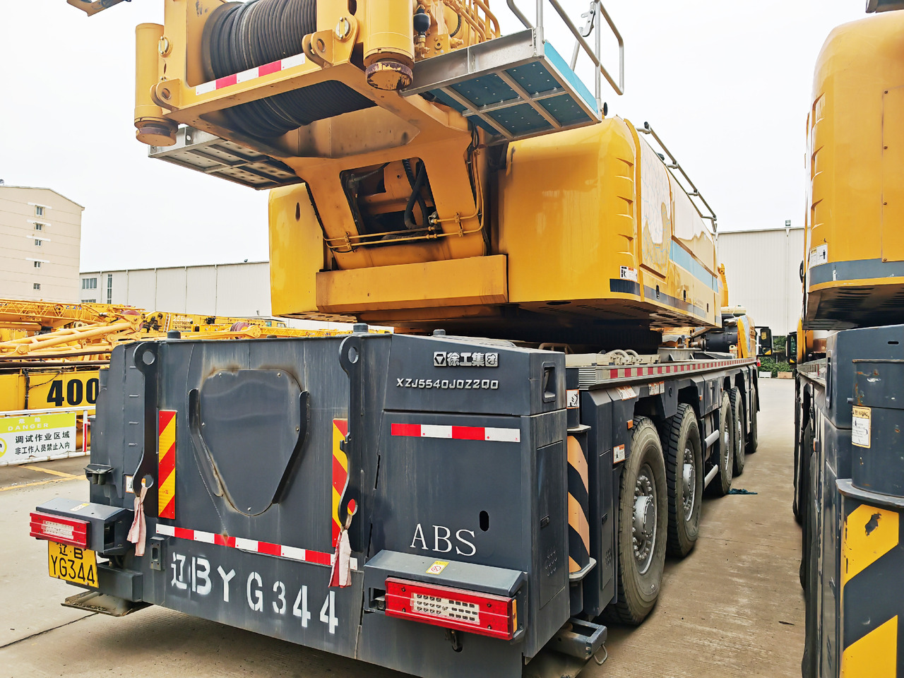 XCMG Official Second Hand Pickup Truck Crane XCA200L8 200 Ton 8-Section Arm Mobile Crane Machine - Grúa todo terreno: foto 4 XCMG Official Second Hand Pickup Truck Crane XCA200L8 200 Ton 8-Section Arm Mobile Crane Machine - Grúa todo terreno: foto 4
