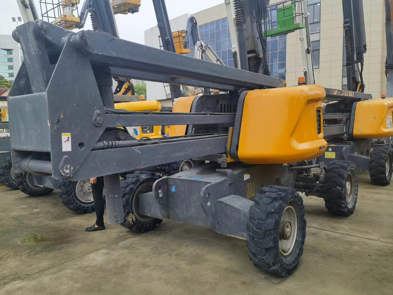 XCMG Official Used Aerial Work Platform Lift GTBZ18A1 18m Cherry Picker Boom Lift Hot Sale - Plataforma articulada: foto 2 XCMG Official Used Aerial Work Platform Lift GTBZ18A1 18m Cherry Picker Boom Lift Hot Sale - Plataforma articulada: foto 2