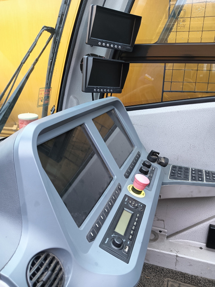 Grúa todo terreno XCMG Official Used Boom Truck Crane XCA300 300t Diesel All Terrain Crane Best Sale: foto 7