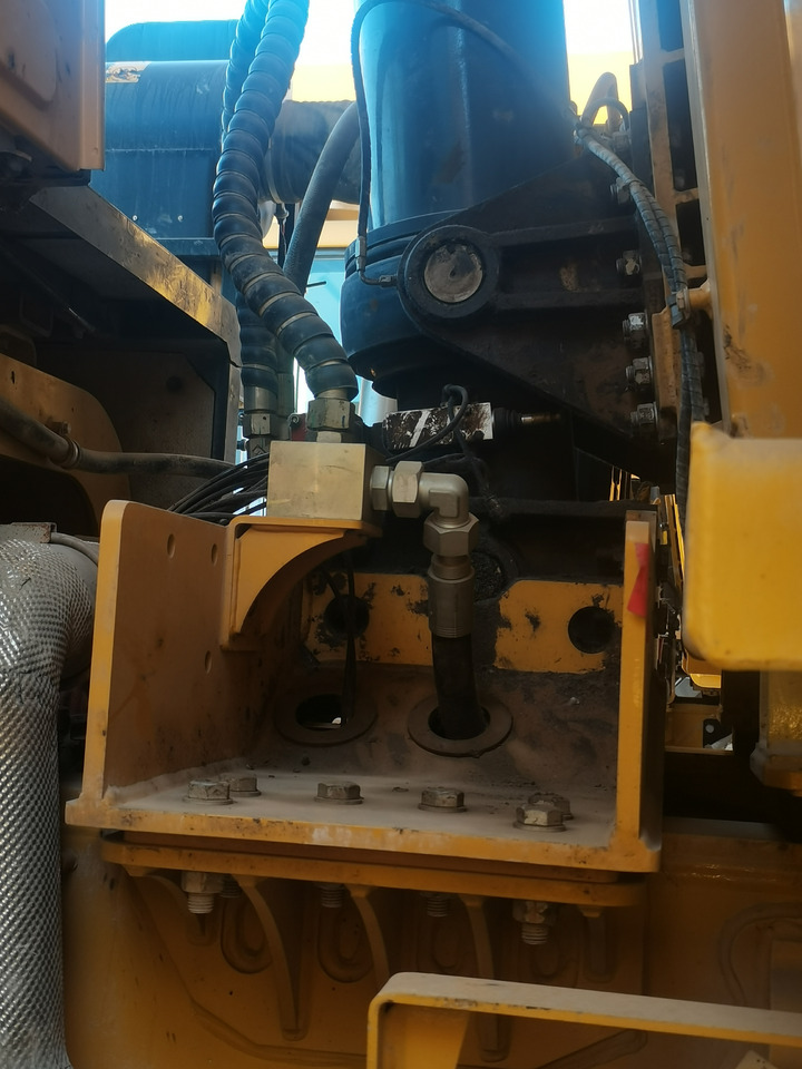 XCMG Official XDR80T 70 Ton 6x4 Dump Tuck Used Tipper Dump Truck Price - Dúmper: foto 4 XCMG Official XDR80T 70 Ton 6x4 Dump Tuck Used Tipper Dump Truck Price - Dúmper: foto 4