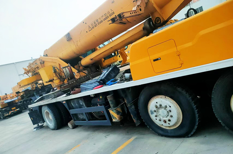 XCMG QY70K-I 70ton lifting machine hoist truck crane price - Autogrúa: foto 3 XCMG QY70K-I 70ton lifting machine hoist truck crane price - Autogrúa: foto 3