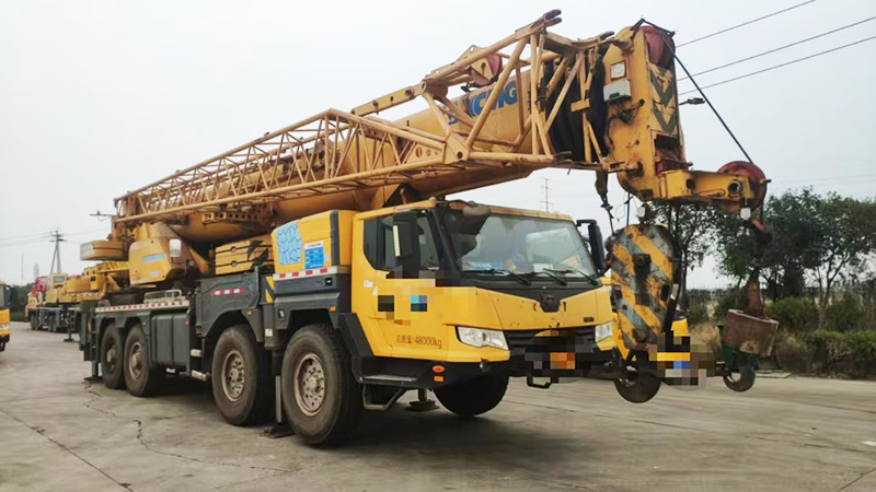 XCMG XCT80L6 80ton telescopic boom truck crane 2020 for sale - Autogrúa: foto 4 XCMG XCT80L6 80ton telescopic boom truck crane 2020 for sale - Autogrúa: foto 4