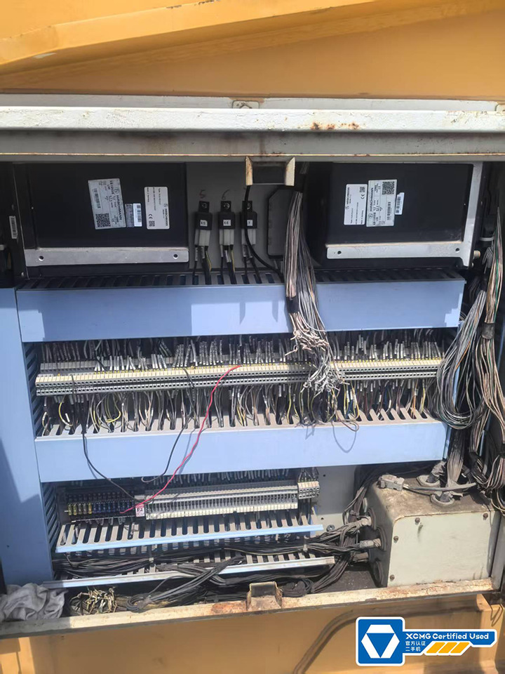 XCMG XGC500 500ton used hydraulic lift machine price - Grúa sobre orugas: foto 3 XCMG XGC500 500ton used hydraulic lift machine price - Grúa sobre orugas: foto 3