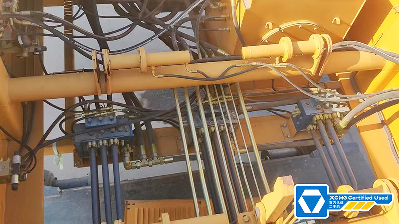 XCMG XGC650 650 ton second hand crawler crane for sale - Grúa sobre orugas: foto 2 XCMG XGC650 650 ton second hand crawler crane for sale - Grúa sobre orugas: foto 2