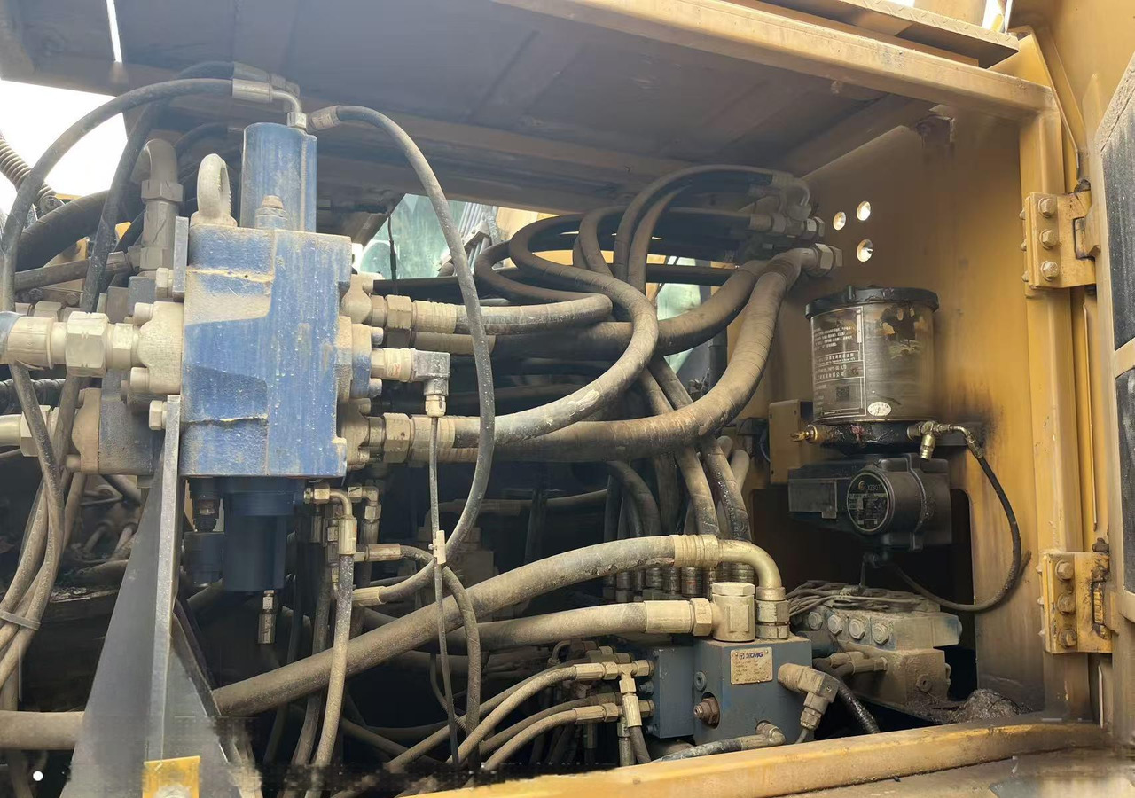 XCMG XR180D used rotary drilling rig machine for sale - Perforadora: foto 3 XCMG XR180D used rotary drilling rig machine for sale - Perforadora: foto 3