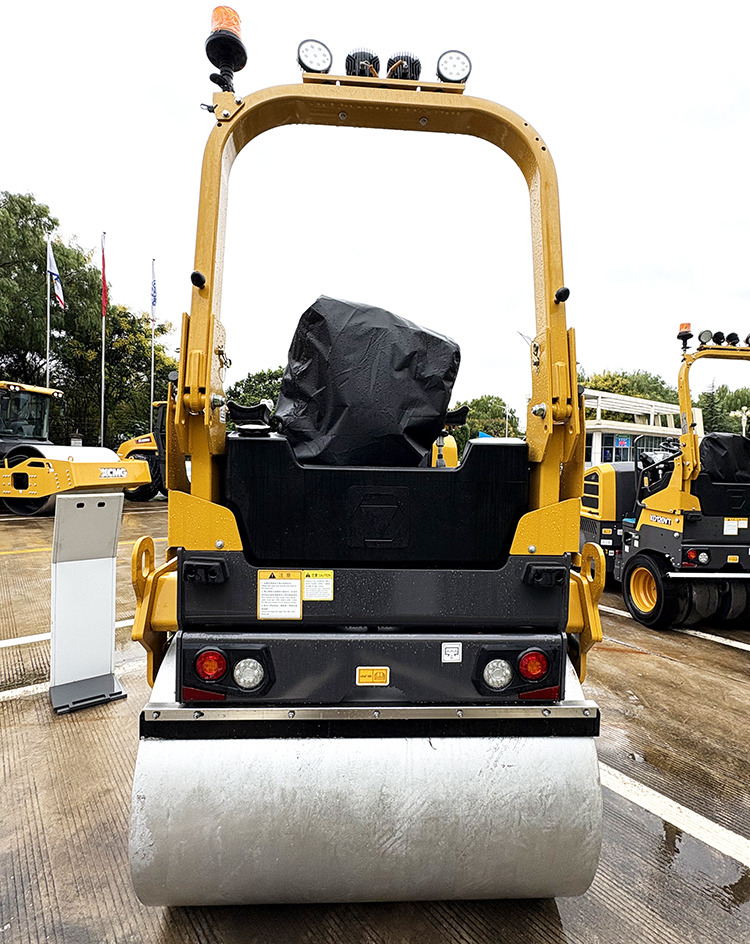 XCMG official XD140 4 ton mini light road roller price - Mini compactadora: foto 5 XCMG official XD140 4 ton mini light road roller price - Mini compactadora: foto 5