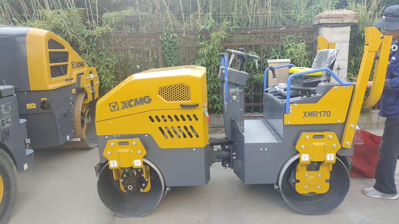 XCMG official brand new 1.7 ton small road roller XMR170 - Mini compactadora: foto 2 XCMG official brand new 1.7 ton small road roller XMR170 - Mini compactadora: foto 2