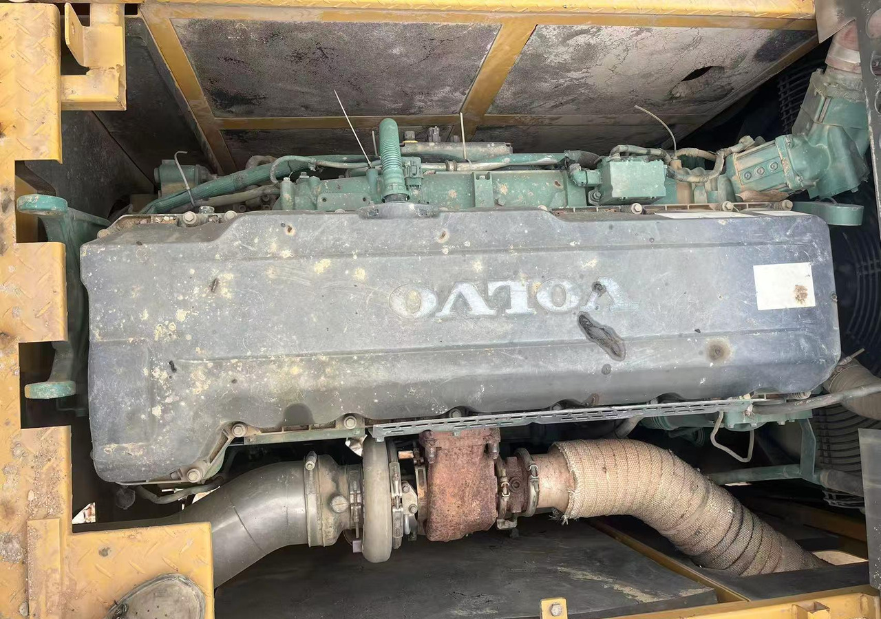 XCMG second hand XR360E crawler rotary drilling rig in stock - Perforadora: foto 4 XCMG second hand XR360E crawler rotary drilling rig in stock - Perforadora: foto 4