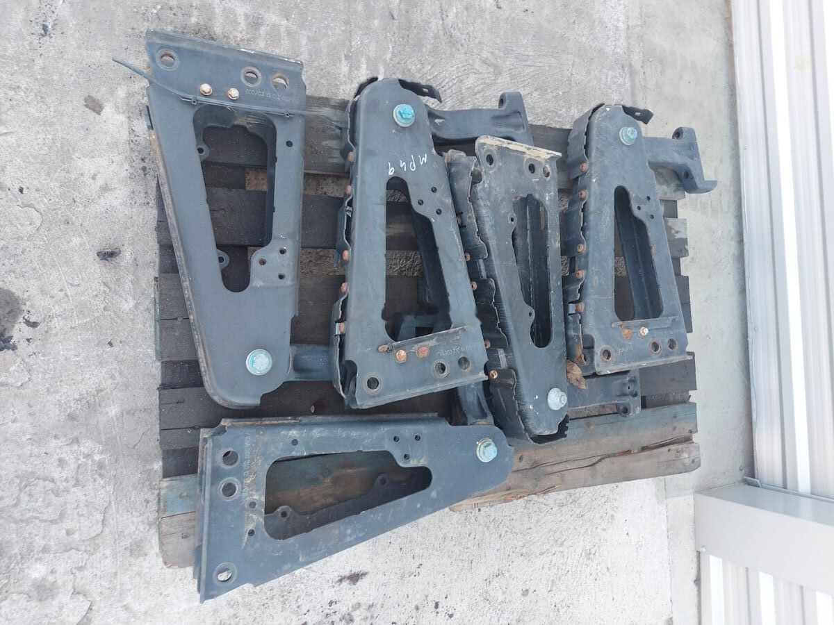 Cabin suspension A Mercedes-Benz ACTROS MP4 truck - Suspensión de cabina para Camión: foto 1 Cabin suspension A Mercedes-Benz ACTROS MP4 truck - Suspensión de cabina para Camión: foto 1