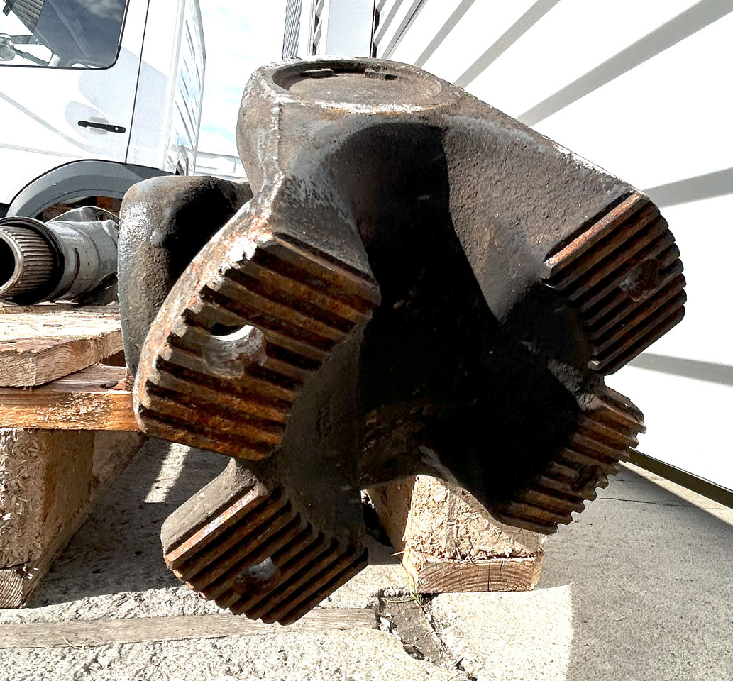 DAF CF EURO 6 440 DRIVE SHAFT LENGTH 1640 MM - Árbol de transmisión: foto 4 DAF CF EURO 6 440 DRIVE SHAFT LENGTH 1640 MM - Árbol de transmisión: foto 4