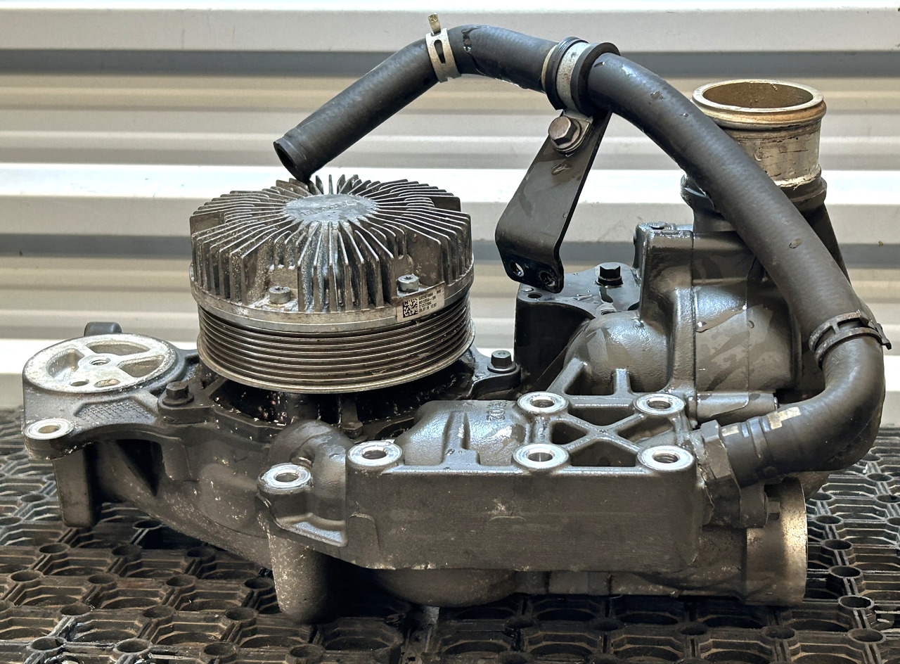 DAF DAF XF 106 480 COOLANT PUMP - Bomba de refrigerante: foto 5 DAF DAF XF 106 480 COOLANT PUMP - Bomba de refrigerante: foto 5