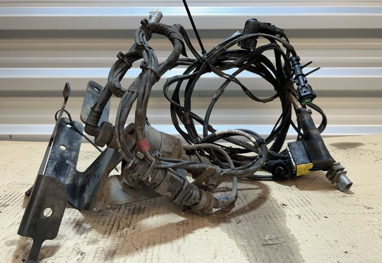 DAF XF 106 2020457 DAF XF 106 truck - Cables/ Alambres para Camión: foto 1 DAF XF 106 2020457 DAF XF 106 truck - Cables/ Alambres para Camión: foto 1