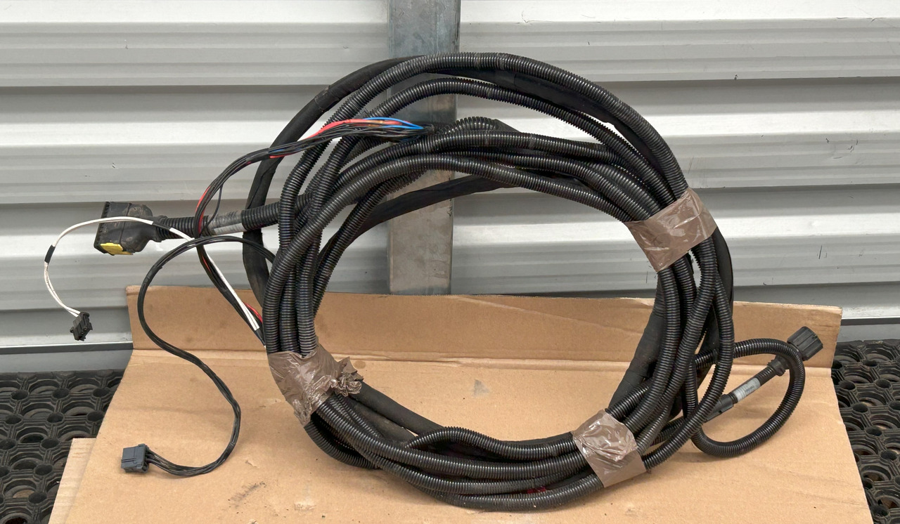 DAF XF 106 ELECTRICAL HARNESS - Cables/ Alambres: foto 1 DAF XF 106 ELECTRICAL HARNESS - Cables/ Alambres: foto 1