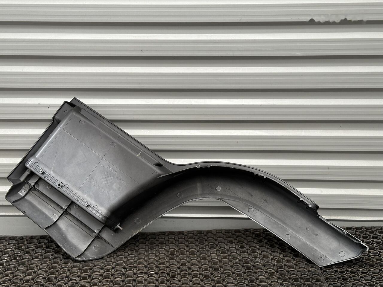IVECO EUROCARGO RIGHT 500343257 IVECO 500343257 - Peldaño para Camión: foto 4 IVECO EUROCARGO RIGHT 500343257 IVECO 500343257 - Peldaño para Camión: foto 4
